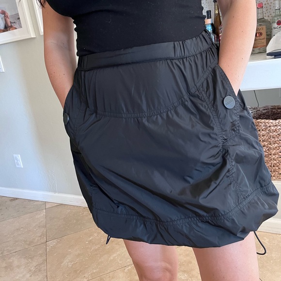 Burberry Sport Nylon  Tech Drawstrings Skirt - Picture 9 of 15